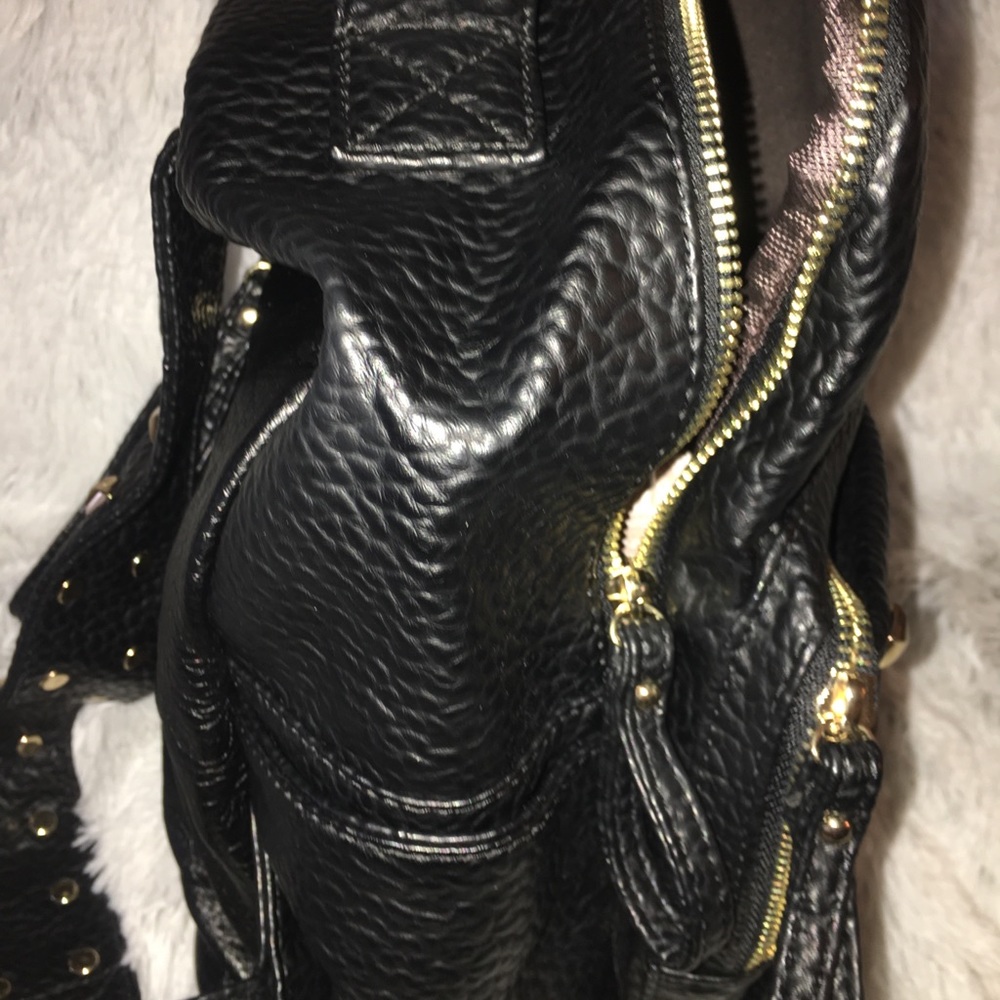 Backpack - Picture 3 of 4